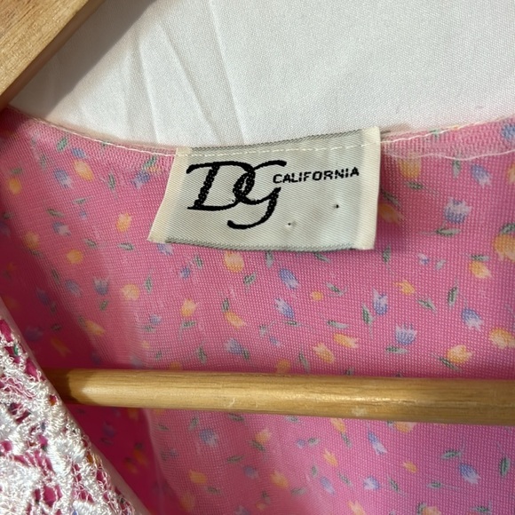 Vintage Women's Pink Blouse with Lace Collar and Tie Waist size Large 20in PTP - Picture 5 of 6